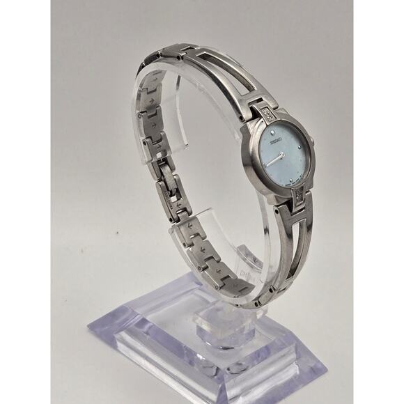 Seiko Quartz Watch Mother of Pearl Diamond Stainless Steel Aesthetic main image 9